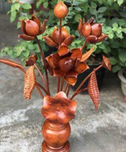 Hoa sen gỗ hương dạng lọ