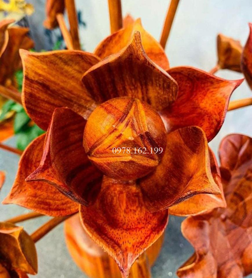 Bình hoa sen gỗ hương 17 cành - Ảnh 2