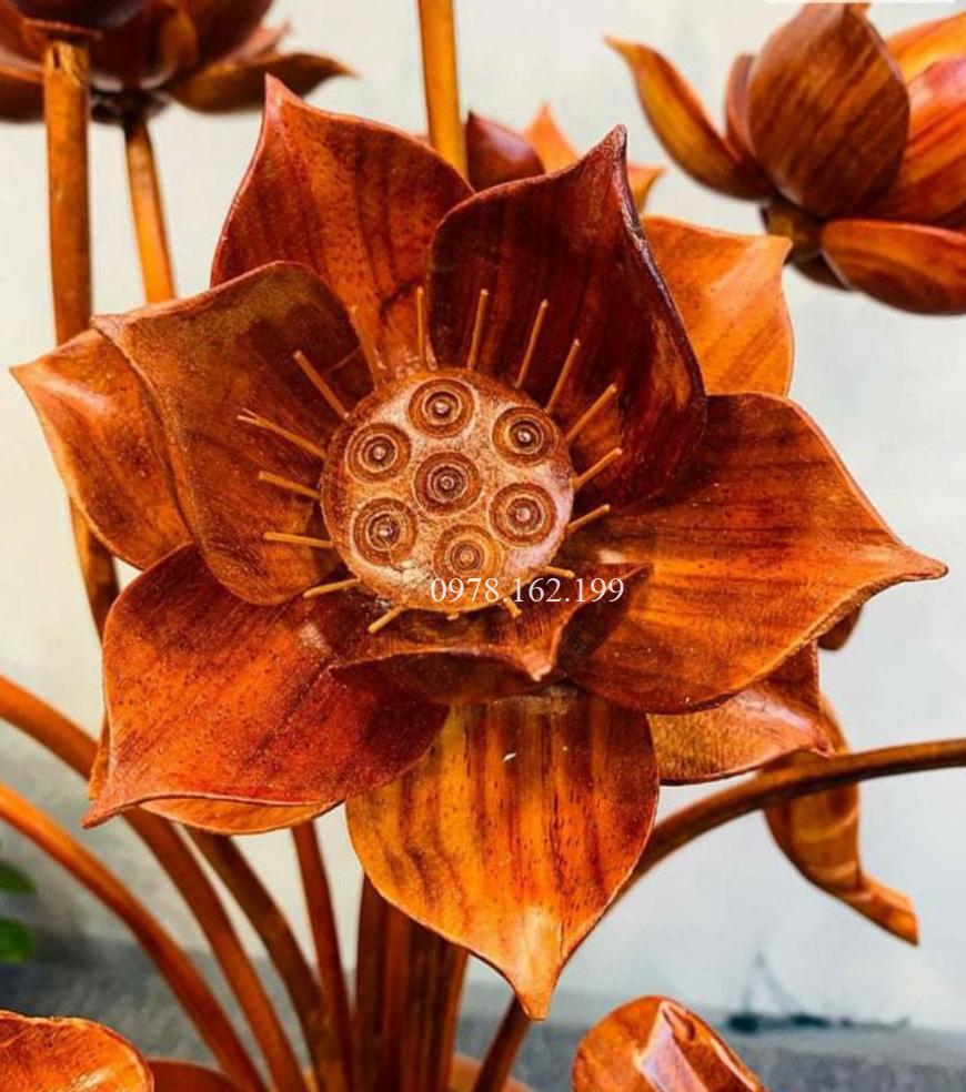 Bình hoa sen gỗ hương 17 cành - Ảnh 3