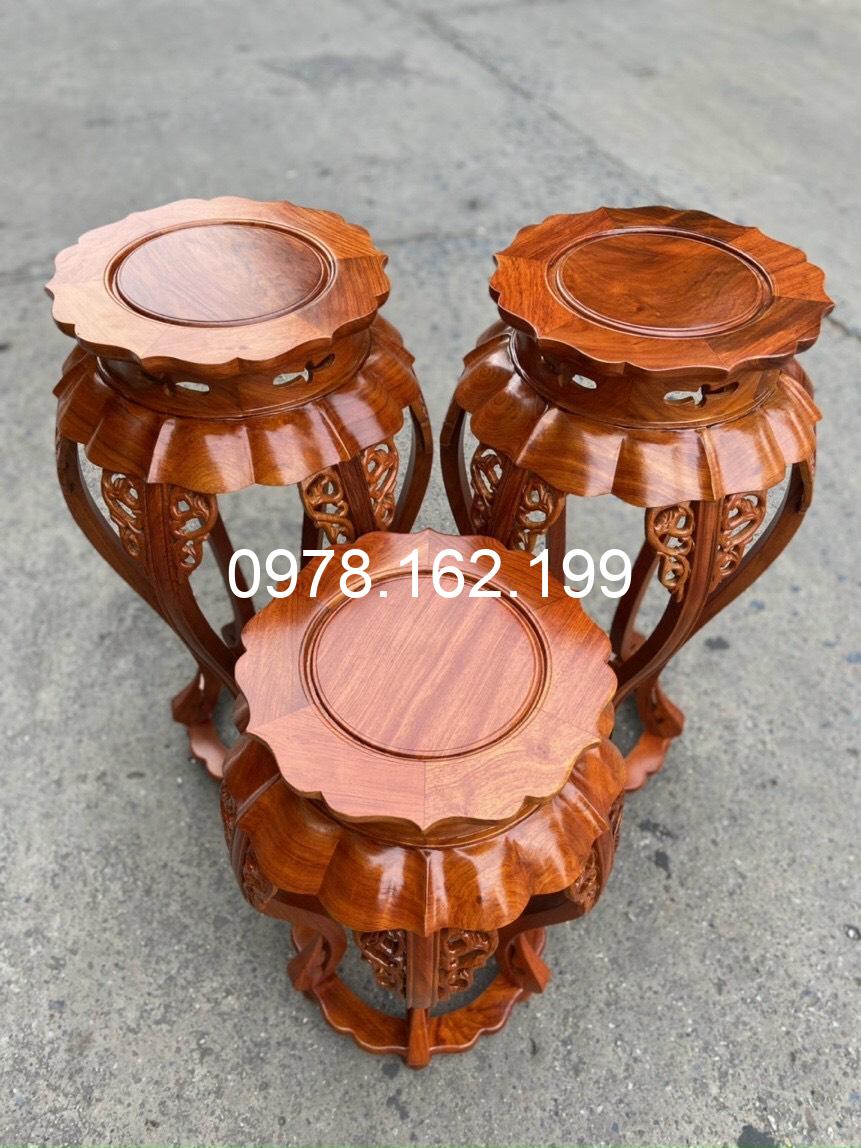 Đôn sen gỗ hương cao cấp