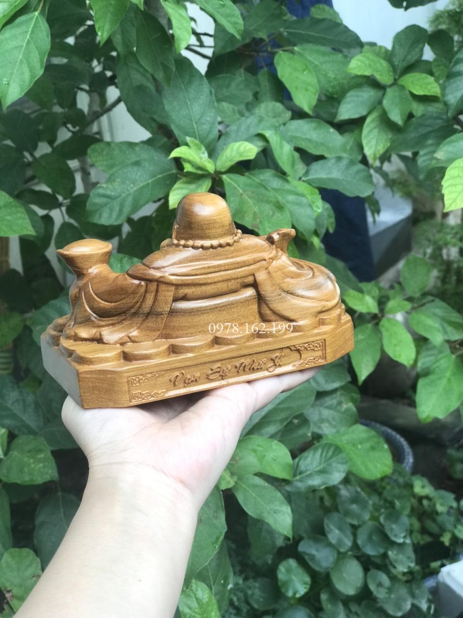 Tượng Di Lặc vạn sự như ý gỗ bách xanh - Ảnh 3