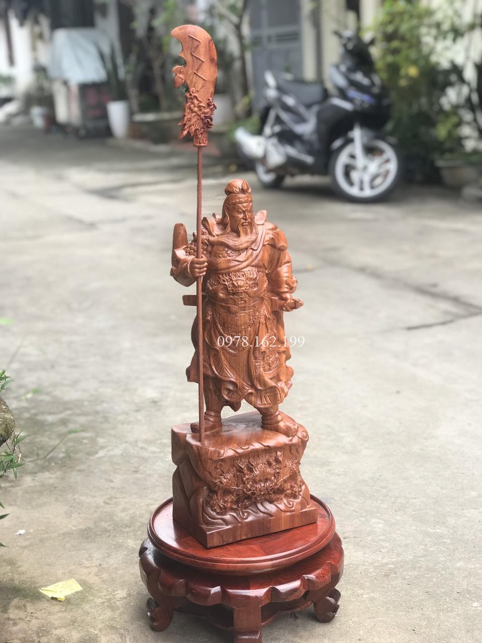 Tượng Quan Công gỗ hương MS60