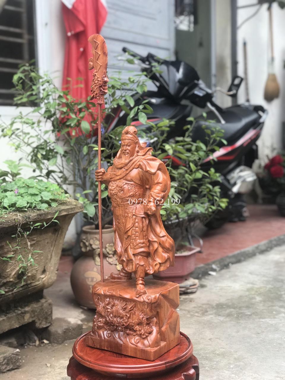 Tượng Quan Công gỗ hương MS60