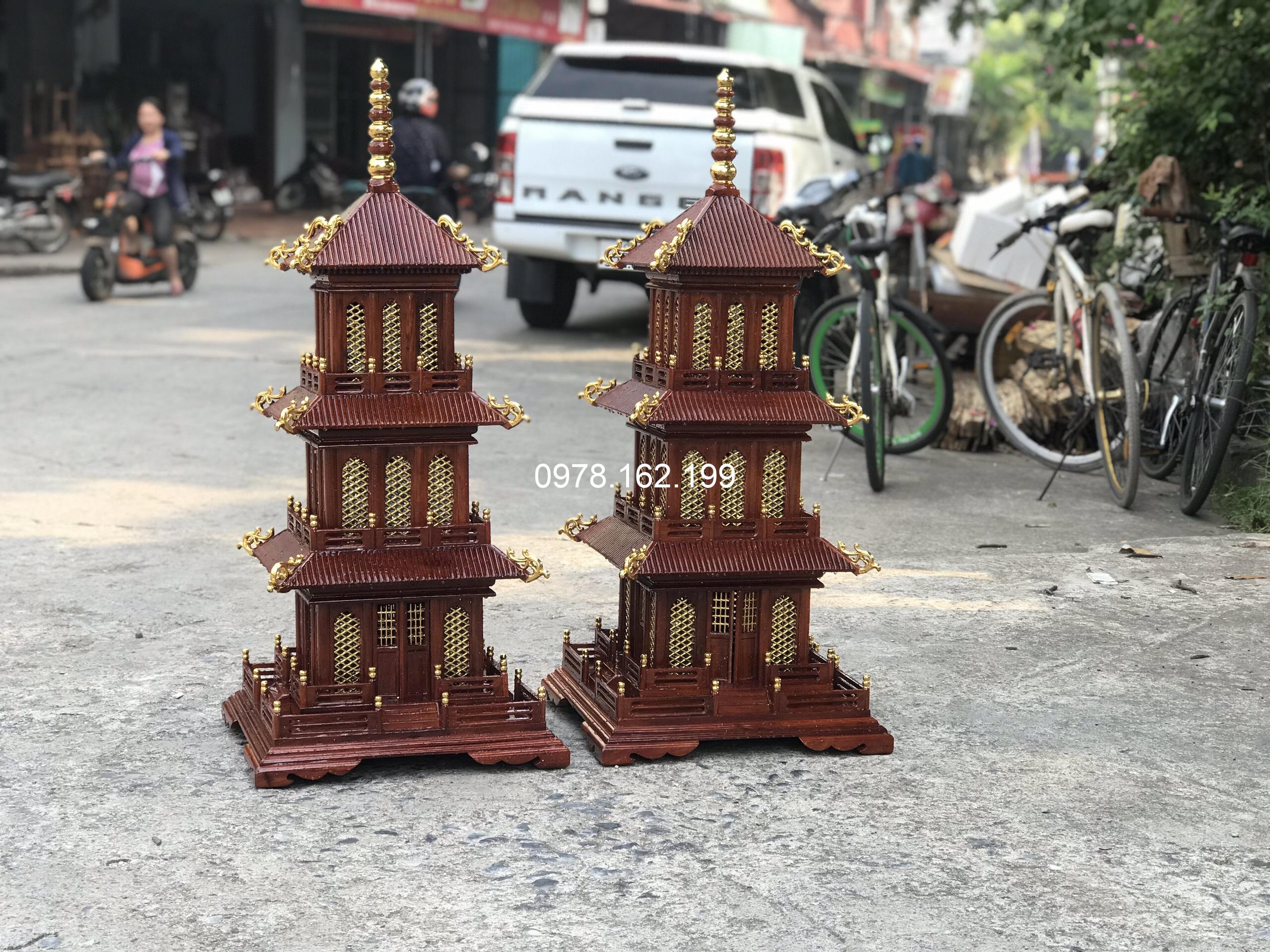 Đèn tháp vuông gỗ hương dát vàng 1m