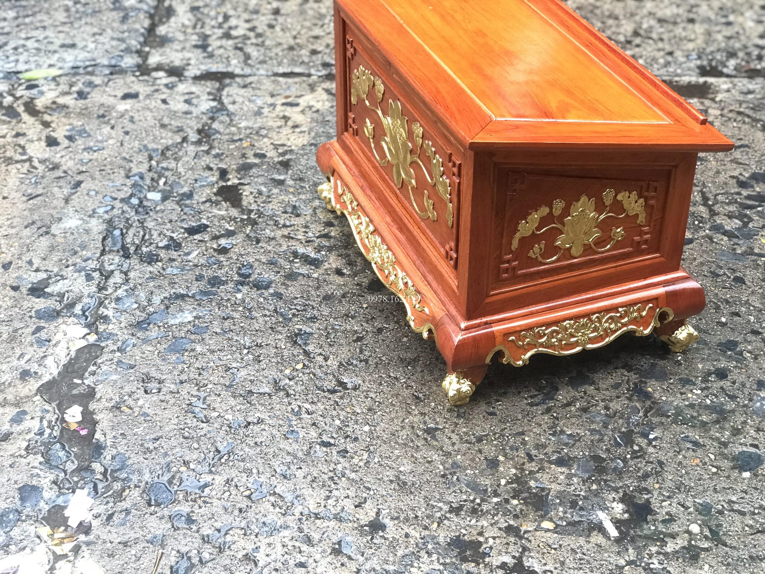 Bàn tụng kinh hoa sen dát vàng gỗ hương MS41 - Ảnh 7