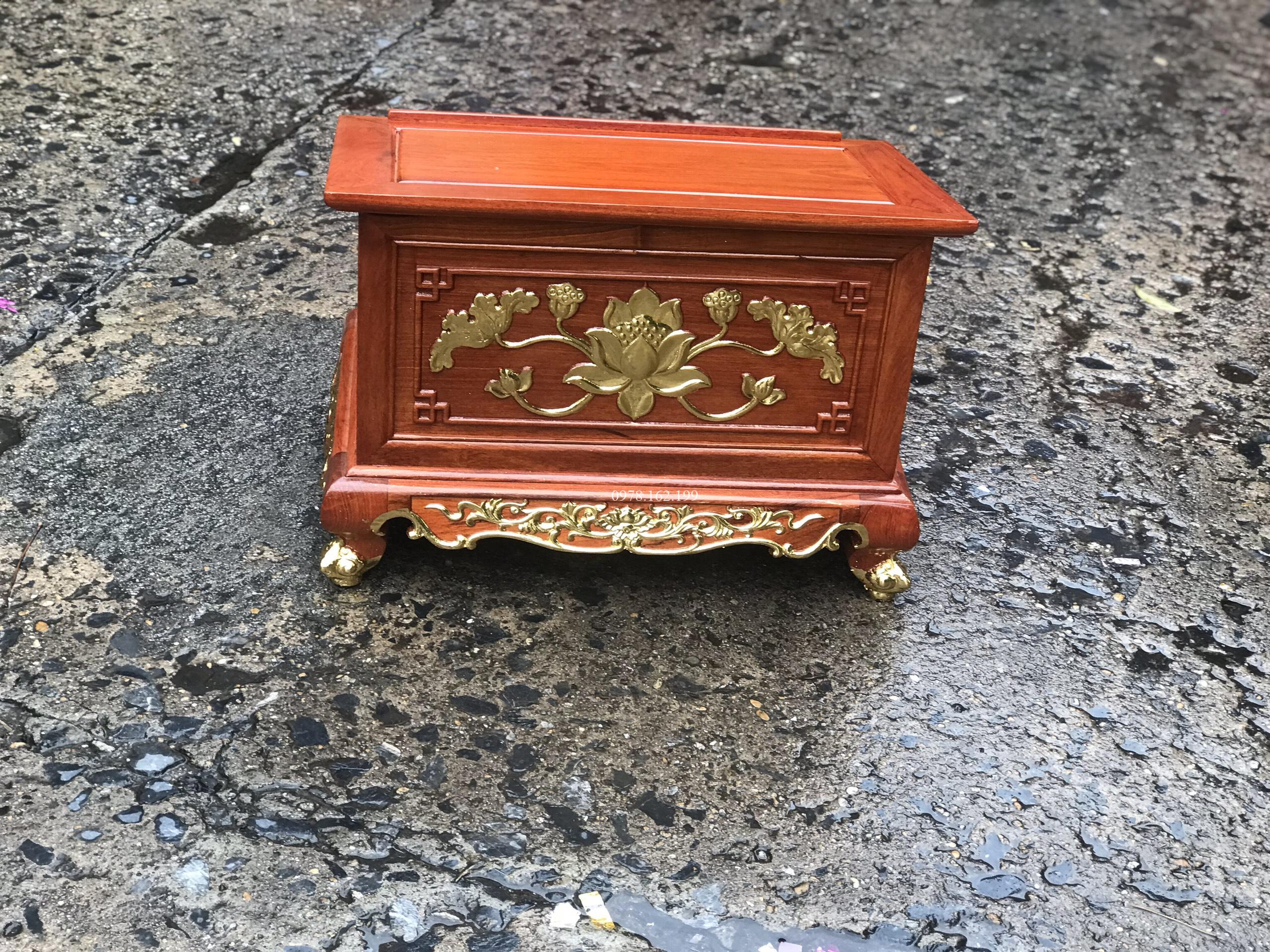 Bàn tụng kinh hoa sen dát vàng gỗ hương MS41 - Ảnh 4