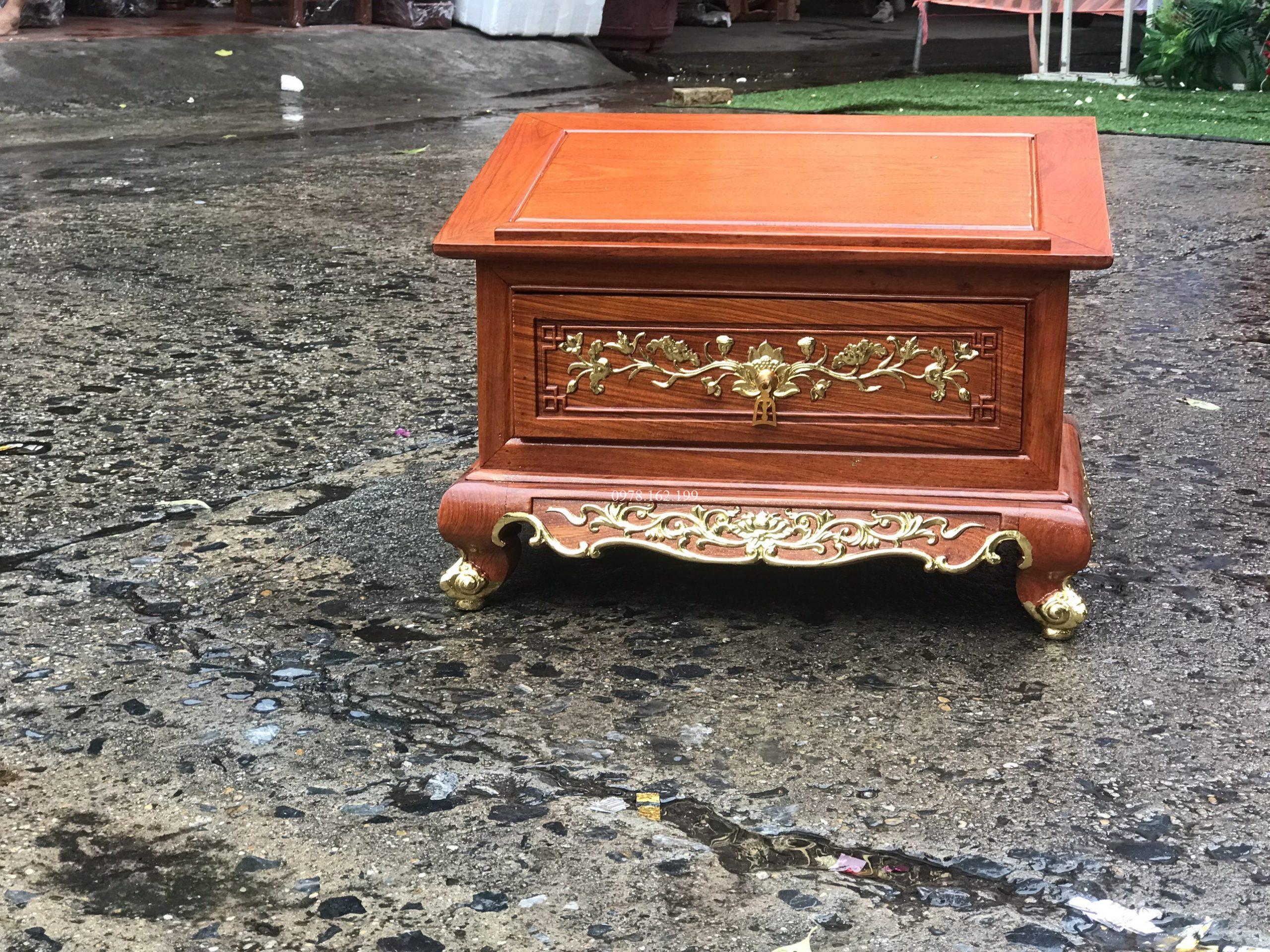 Bàn tụng kinh hoa sen dát vàng gỗ hương MS41 - Ảnh 2