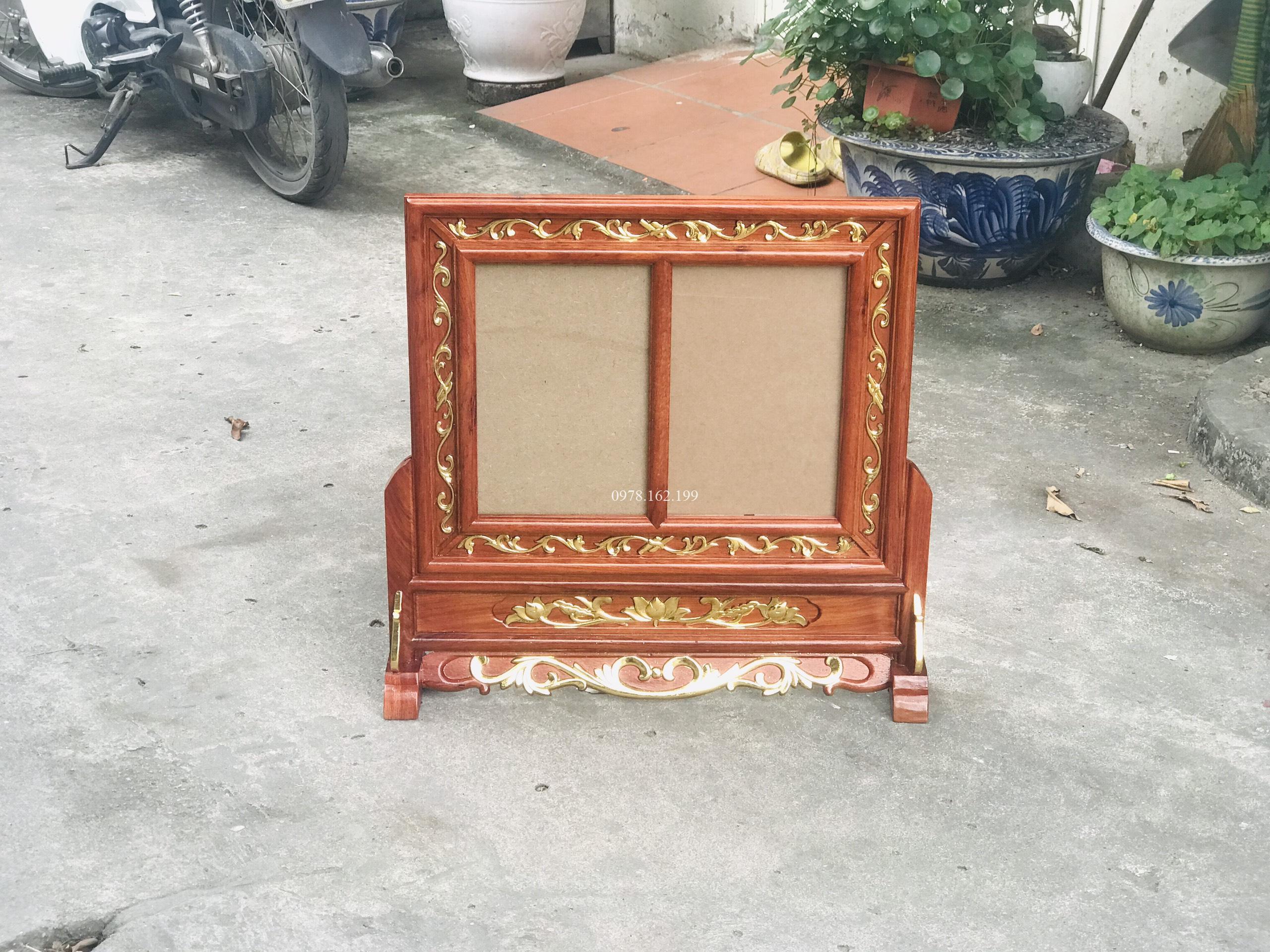 Khung ảnh lá tây dát vàng