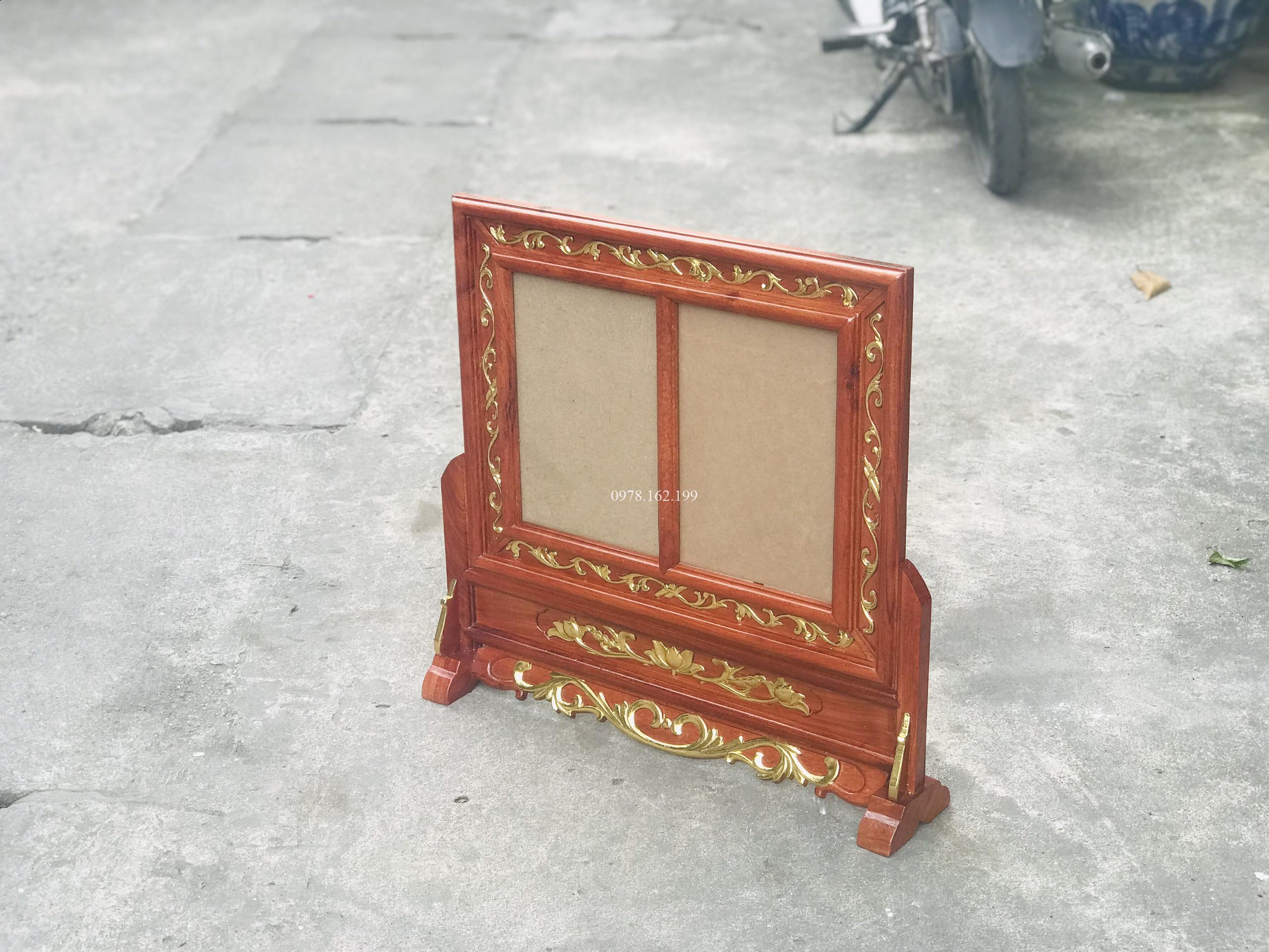 Khung ảnh lá tây dát vàng