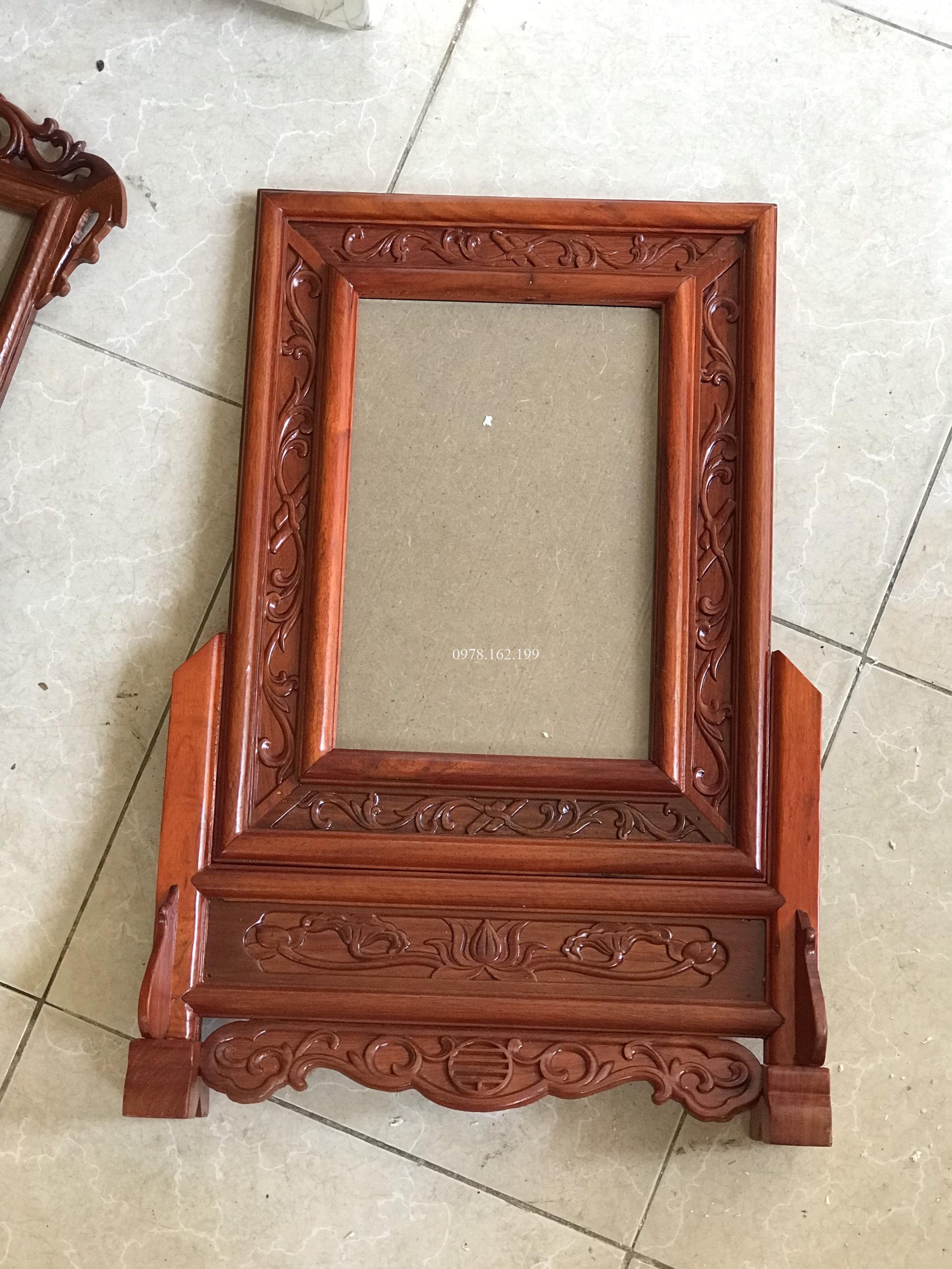 Khung Ảnh Thờ Gỗ Hương Hoa Lá Tây 20x30cm - Ảnh 3