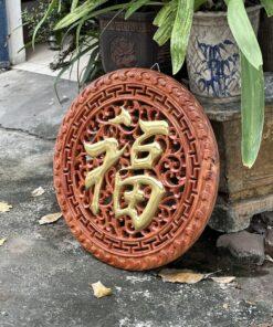 Tranh chữ Phúc gỗ hương dát vàng