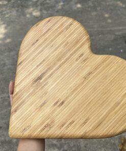 Khay tre trang trí hình trái tim