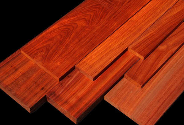 Nhận biết gỗ hương