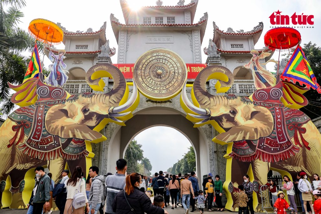 Hội Đền Hai Bà Trưng - Tưởng Nhớ Hai Nữ Anh Hùng Dân Tộc