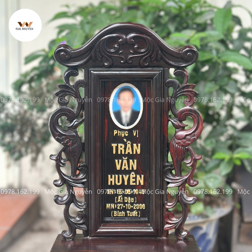 Bài vị gắn ảnh