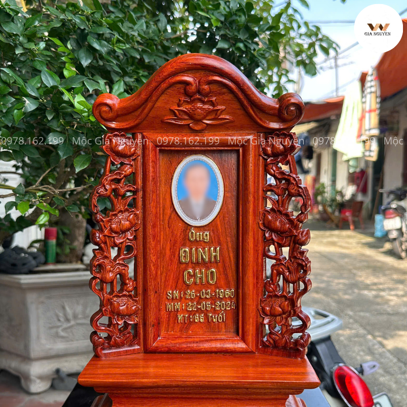 Bài Vị Gắn Ảnh Hoa Sen Gỗ Hương 41Cm BA08