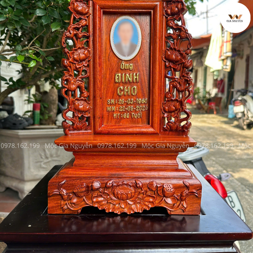 Bài Vị Gắn Ảnh Hoa Sen Gỗ Hương 41Cm BA08