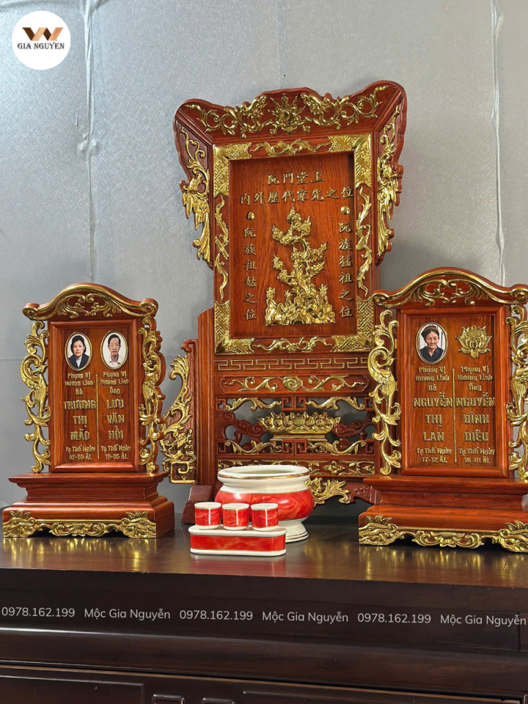 Giá Gương Cây Tùng Gỗ Hương Dát Vàng GD02