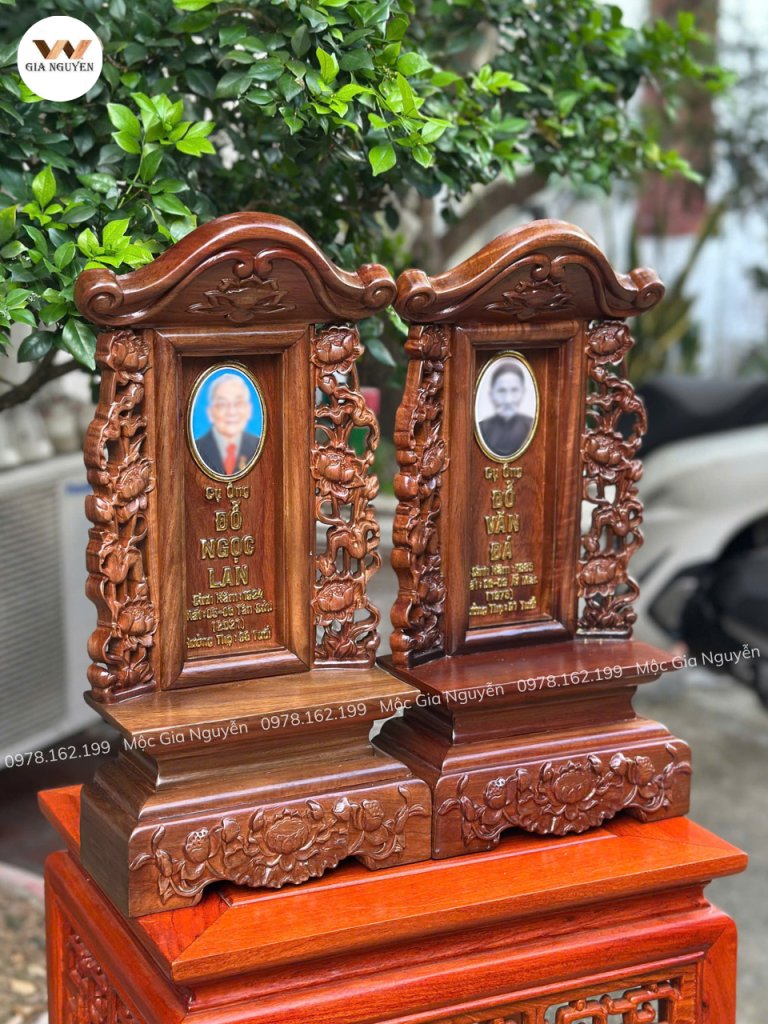 Sen Vị Đôi Gỗ Hương Gắn Ảnh Gốm Sứ Cao 41cm BA40