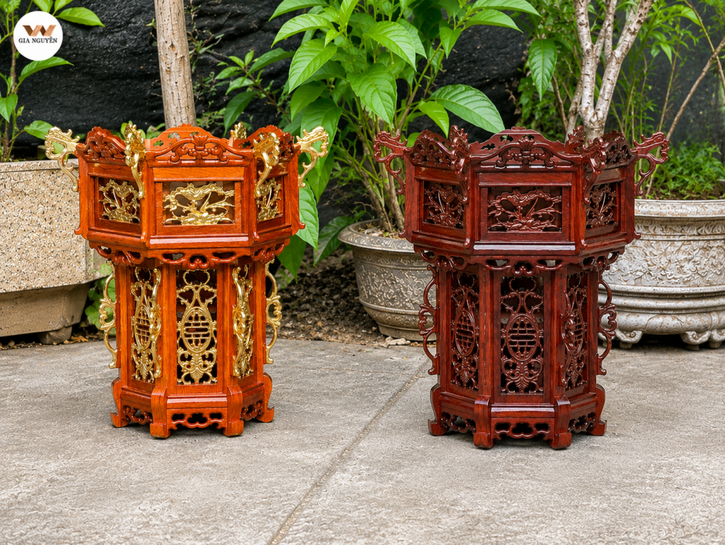 Đèn lồng gỗ dát vàng và đèn lồng gỗ mộc