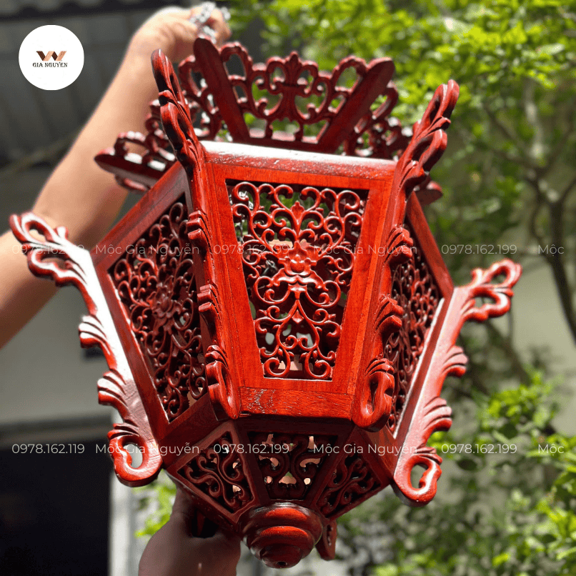 Đèn lồng gỗ hương hình quả dành